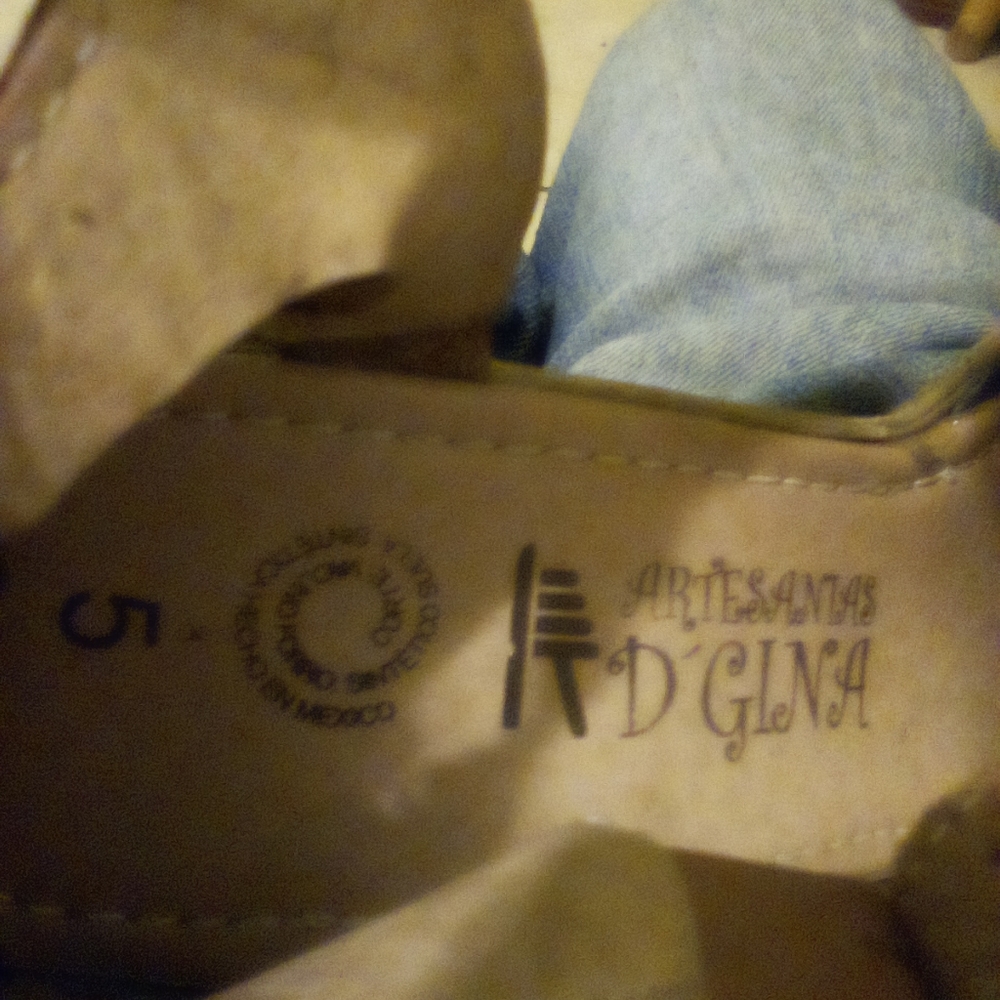 Sandals - Picture 6 of 6